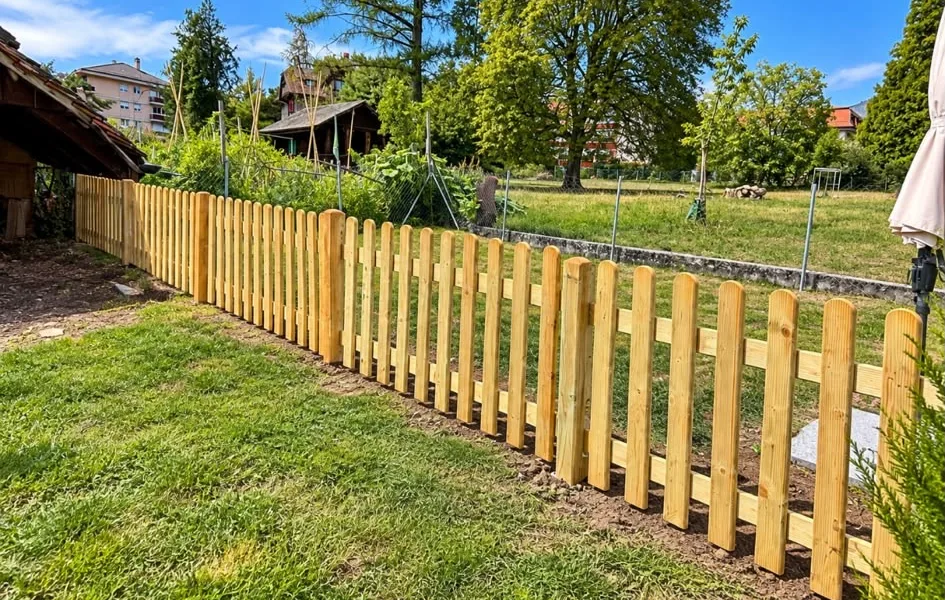 Pelouse entretenue par Jardinier de la Côte